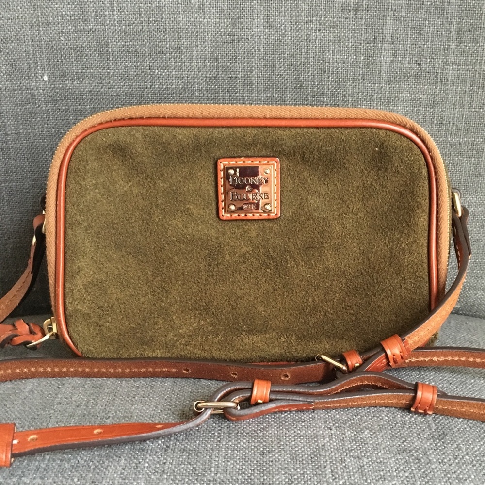Dooney & Bourke sawyer crossbody